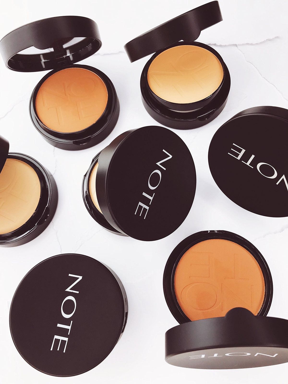 Luminous Silk Compact Powder
