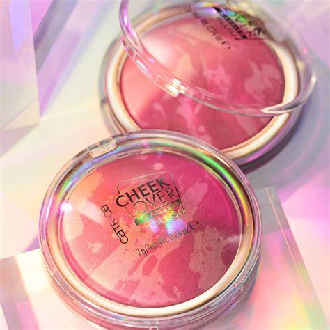 Cheek Lover Marbled Powder blush
