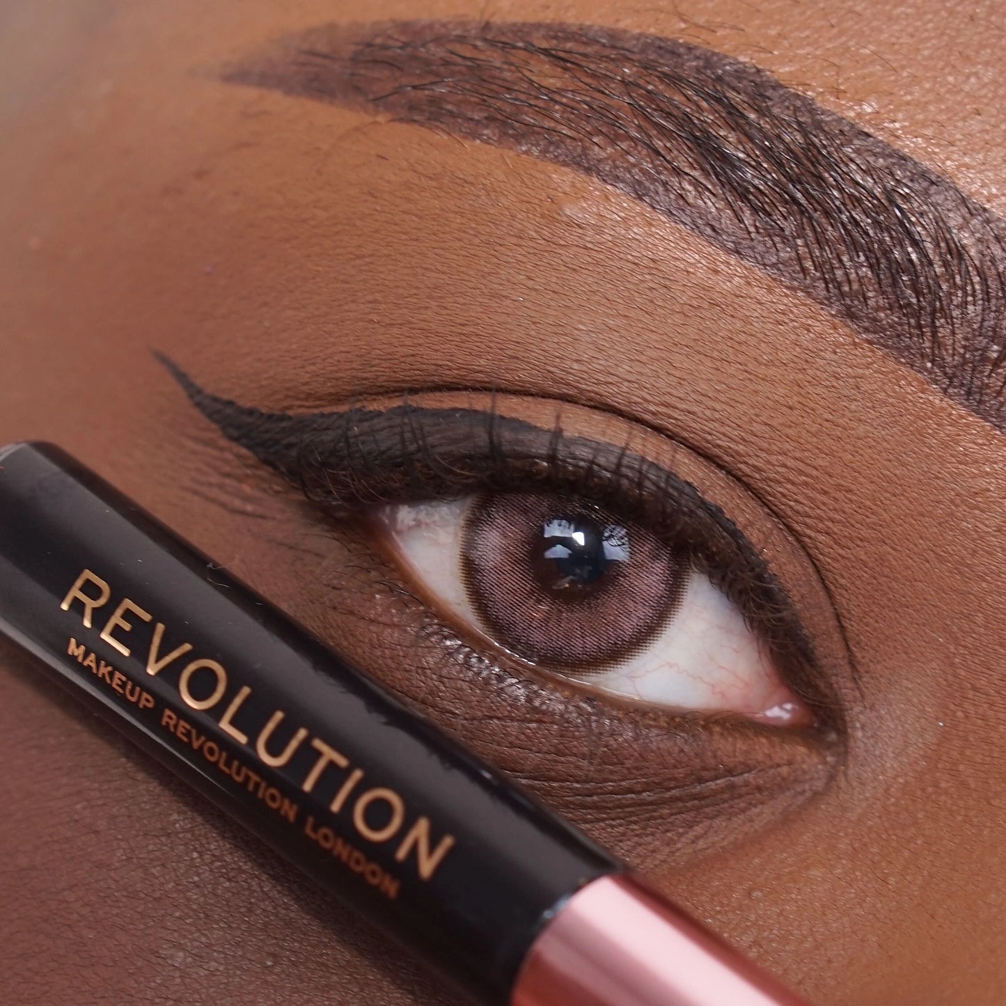 Super Flick Eyeliner